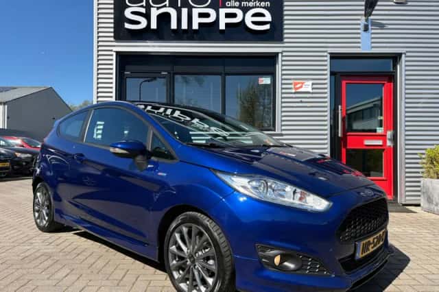 Ford Fiesta (2017) thumbnail 2