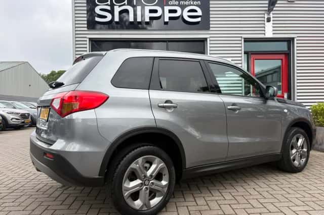 Suzuki Vitara (2017) thumbnail 4