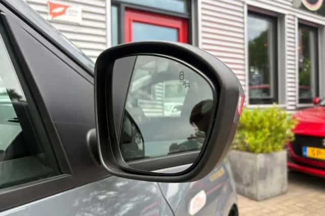 Dacia Sandero (2023) thumbnail 6