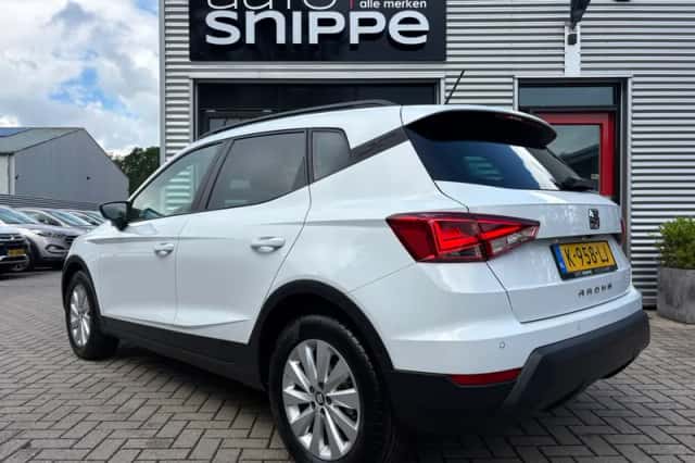 SEAT Arona (2021) thumbnail 3