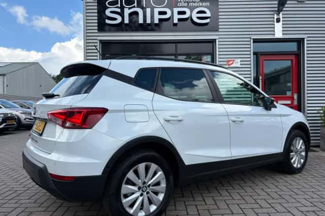 SEAT Arona (2021) thumbnail 4