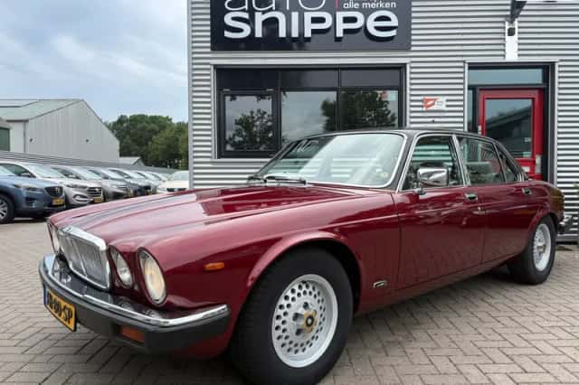 Jaguar XJ (1979) thumbnail 1