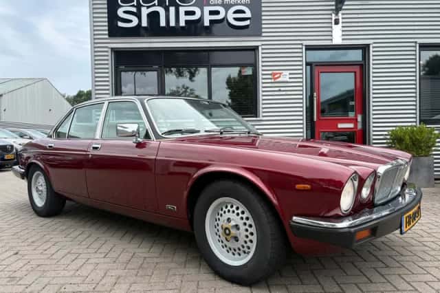Jaguar XJ (1979) thumbnail 2