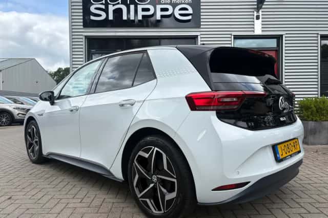 Volkswagen ID.3 (2020) thumbnail 3