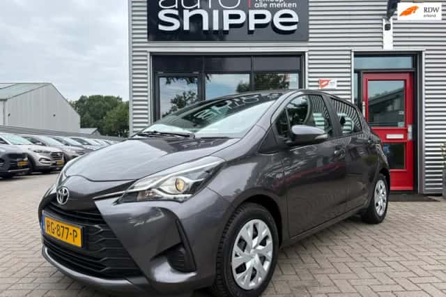 Toyota Yaris (2017) thumbnail 1