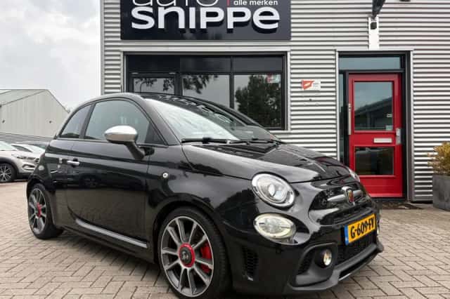 Fiat 500 (2016) thumbnail 2