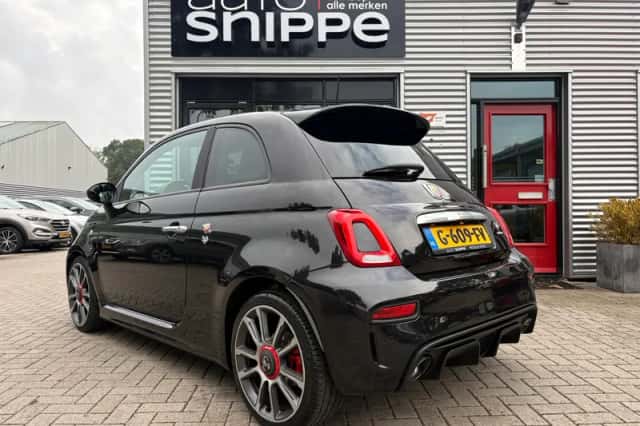 Fiat 500 (2016) thumbnail 3
