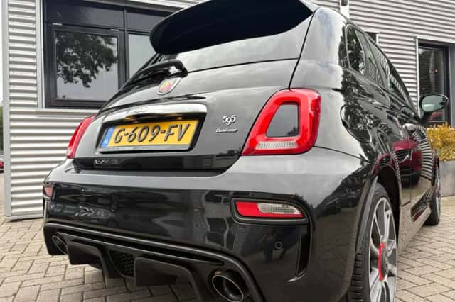 Fiat 500 (2016) thumbnail 5