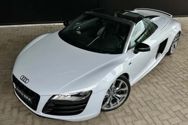 Audi R8 (2010) thumbnail 5