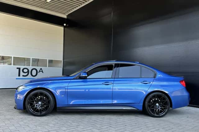 BMW 3-Serie (2016) thumbnail 6