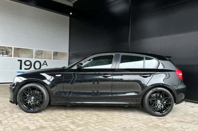 BMW 1-Serie (2009) thumbnail 5