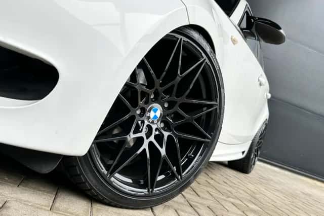 BMW 1-Serie (2008) thumbnail 2