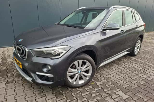 BMW X1 (2016) thumbnail 1