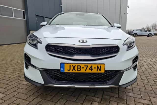 Kia XCeed (2020) thumbnail 2