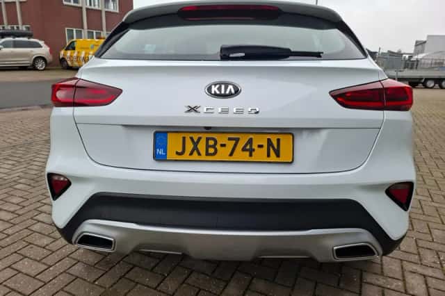 Kia XCeed (2020) thumbnail 5
