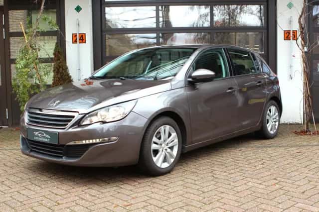 Peugeot 308 (2015) thumbnail 1