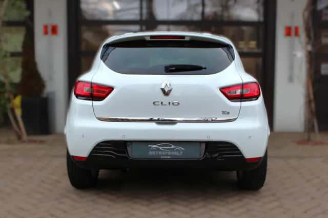Renault Clio (2014) thumbnail 5