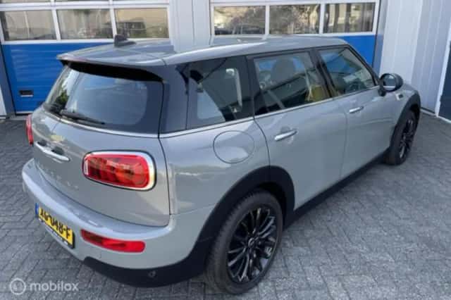 MINI Clubman (2019) thumbnail 3