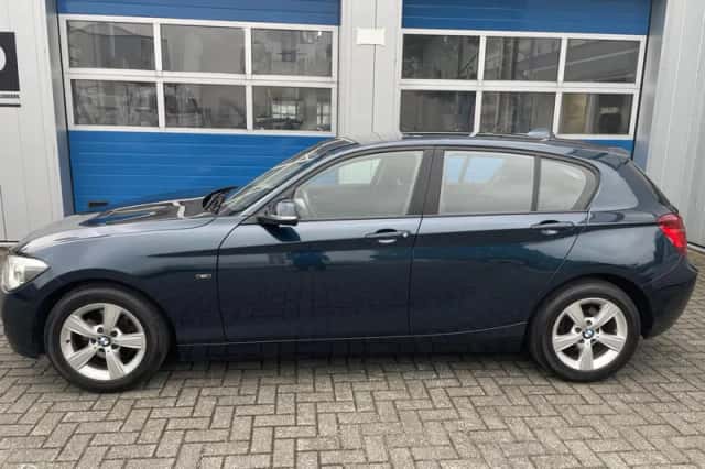 BMW 1-Serie (2012) thumbnail 2