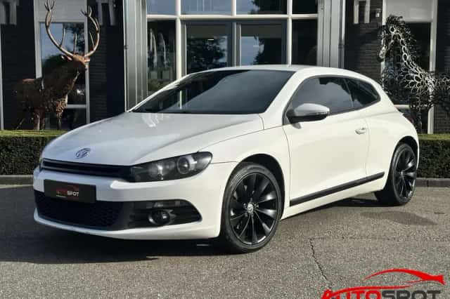 Volkswagen Scirocco (2009) thumbnail 1