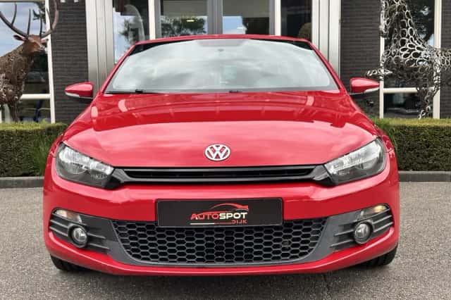 Volkswagen Scirocco (2009) thumbnail 4