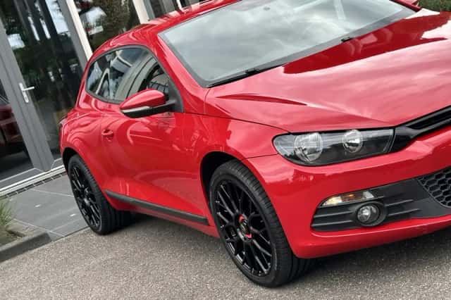 Volkswagen Scirocco (2009) thumbnail 6