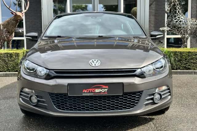 Volkswagen Scirocco (2012) thumbnail 3