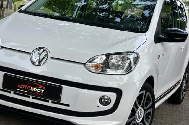 Volkswagen Up! (2014) thumbnail 2
