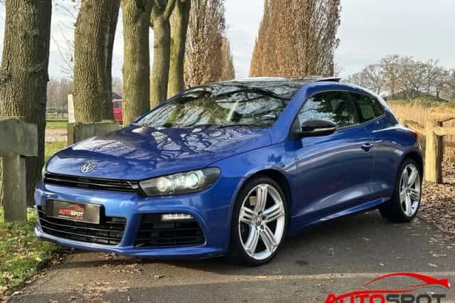 Volkswagen Scirocco (2011) thumbnail 1