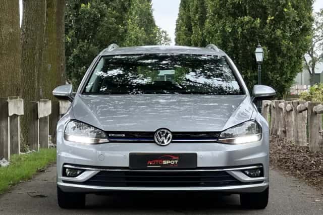 Volkswagen Golf (2018) thumbnail 6