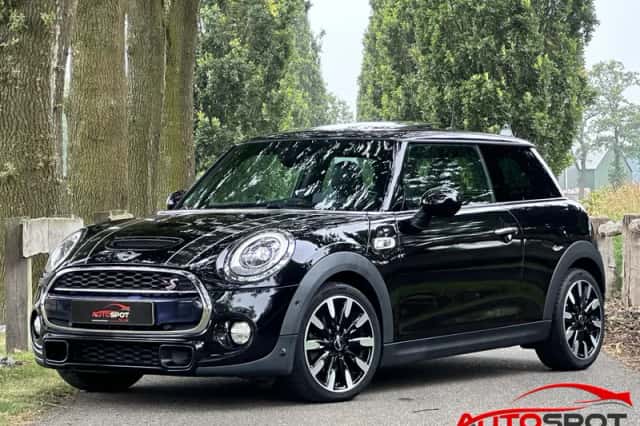 MINI Cooper S (2015) thumbnail 1