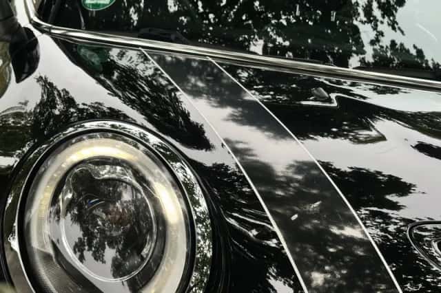 MINI Cooper S (2015) thumbnail 3