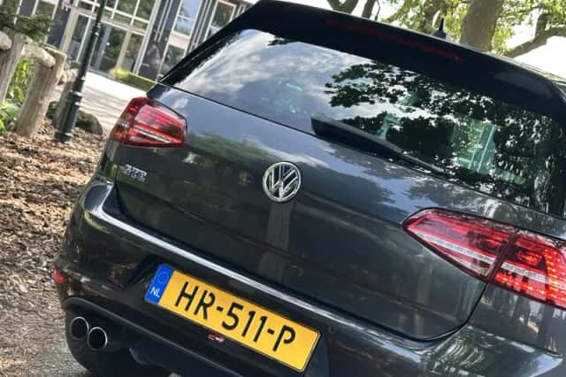 Volkswagen Golf (2015) thumbnail 5