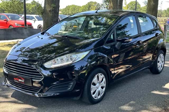 Ford Fiesta (2015) thumbnail 6
