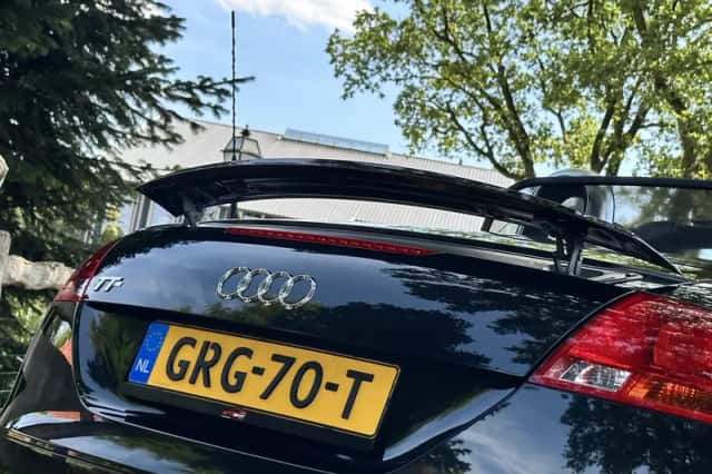 Audi TT (2010) thumbnail 5