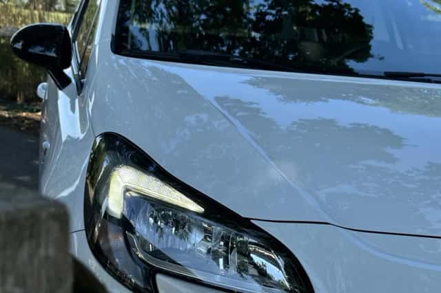 Opel Corsa (2015) thumbnail 3