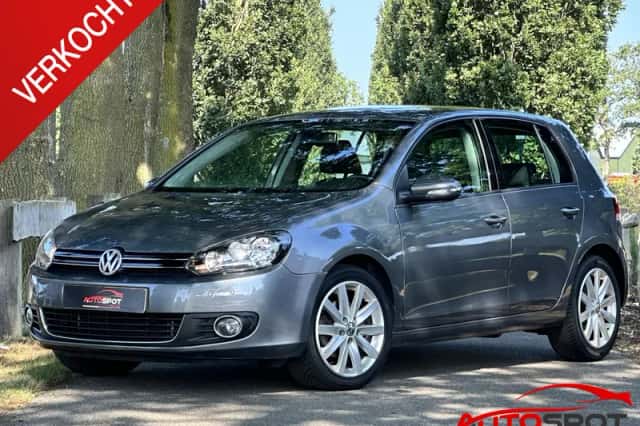 Volkswagen Golf (2011) thumbnail 1