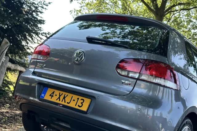 Volkswagen Golf (2011) thumbnail 4