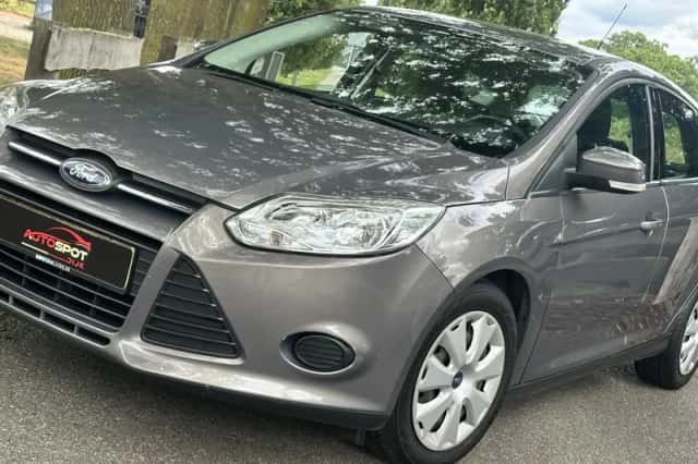 Ford Focus (2012) thumbnail 2