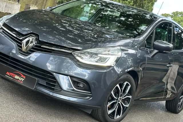 Renault Clio (2019) thumbnail 2