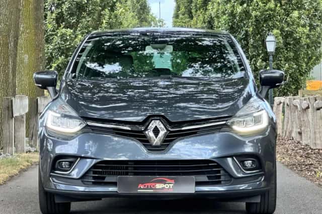 Renault Clio (2019) thumbnail 4