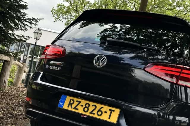 Volkswagen E-Golf (2018) thumbnail 5