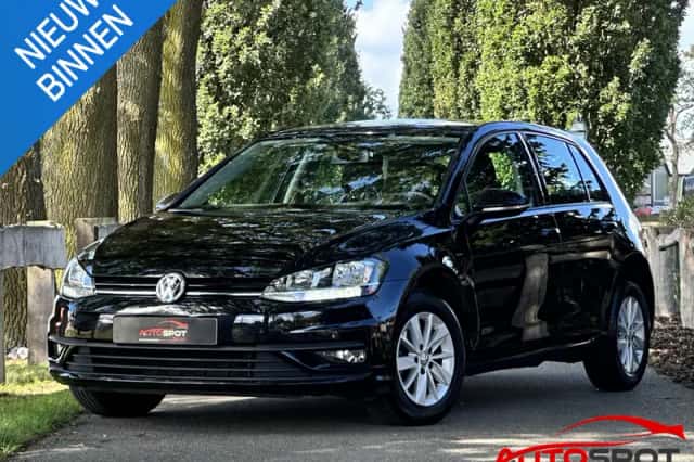 Volkswagen Golf (2019) thumbnail 1