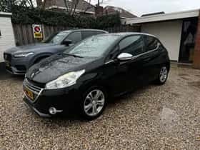 Peugeot 208 (2013) thumbnail 2
