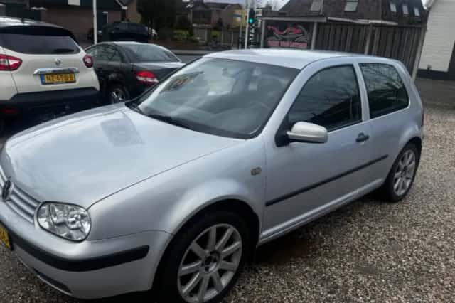 Volkswagen Golf (1998) thumbnail 1