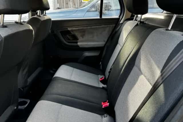 Škoda Fabia (2009) thumbnail 4