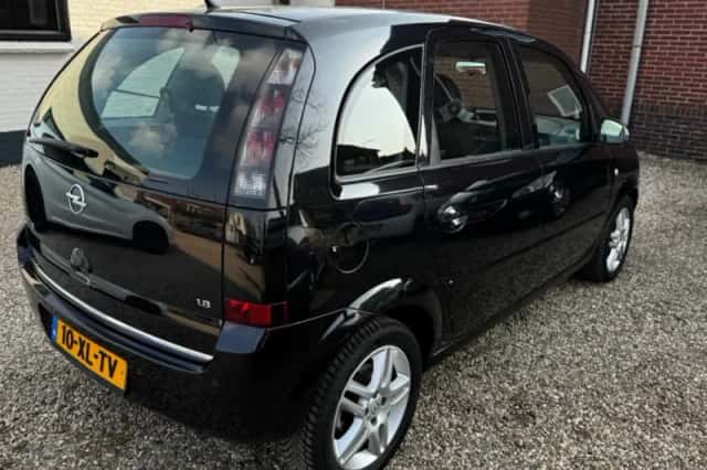 Opel Meriva (2007) thumbnail 3