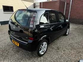 Opel Meriva (2007) thumbnail 3