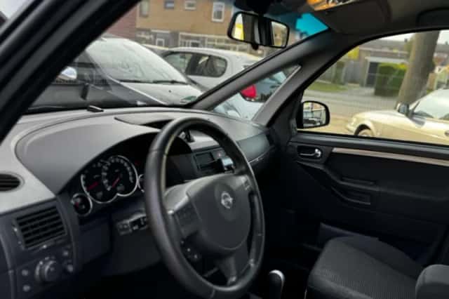 Opel Meriva (2007) thumbnail 4