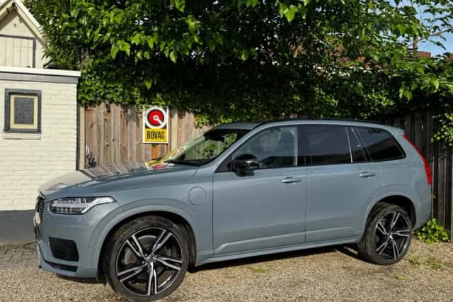 Volvo XC90 (2021) thumbnail 2